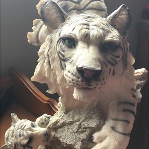 Figurine Bengal tigers